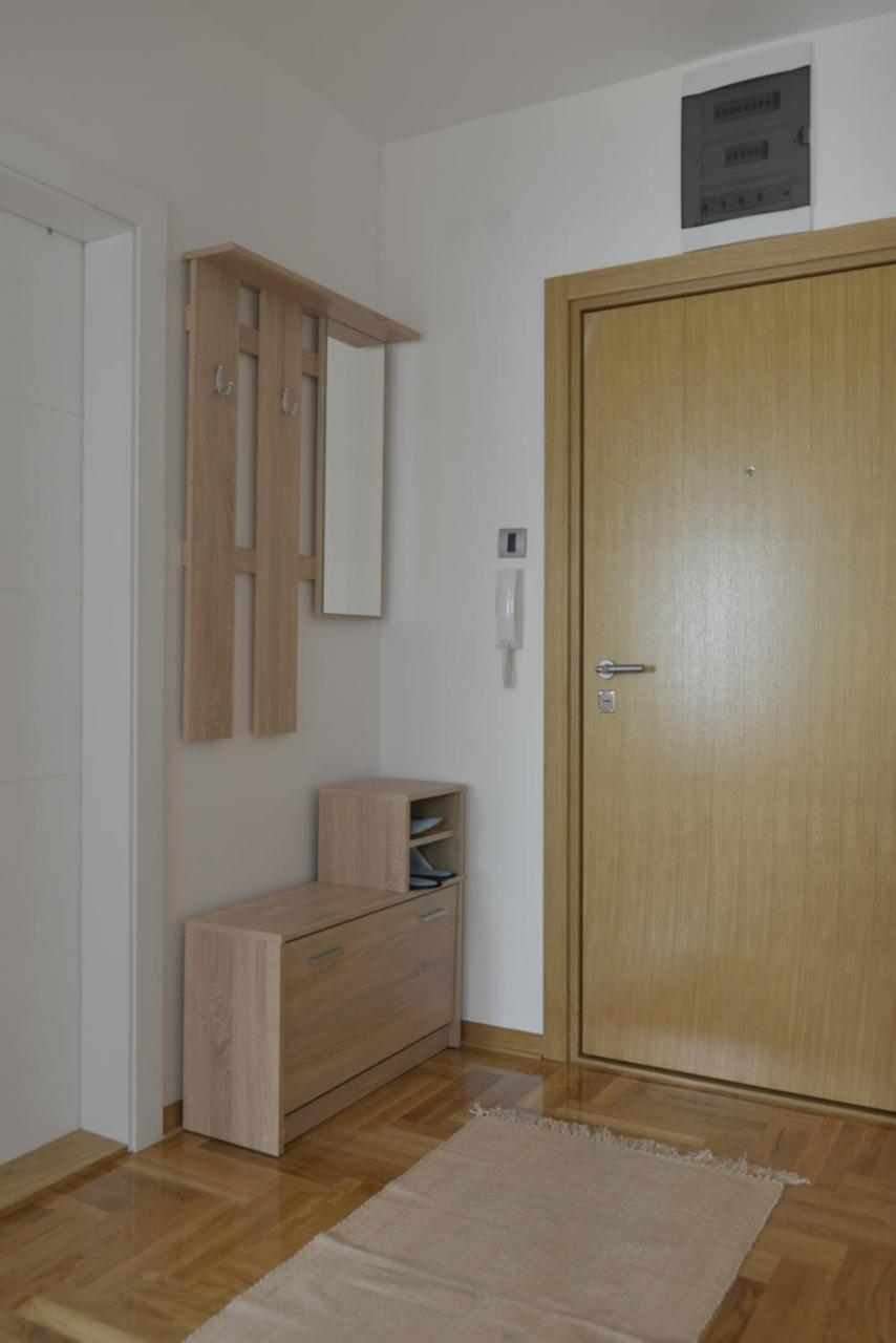 Apartment Vas Raj Novi Sad Buitenkant foto