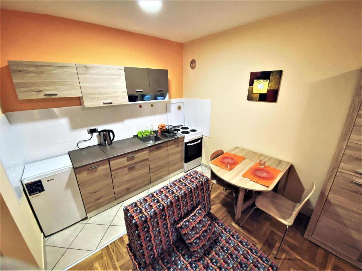 Apartment Vas Raj Novi Sad Buitenkant foto